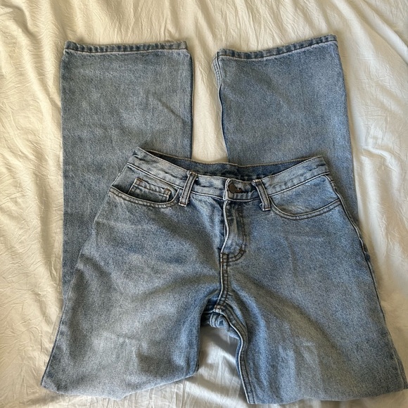 Brandy melville low rise flare jeans - Picture 1 of 3